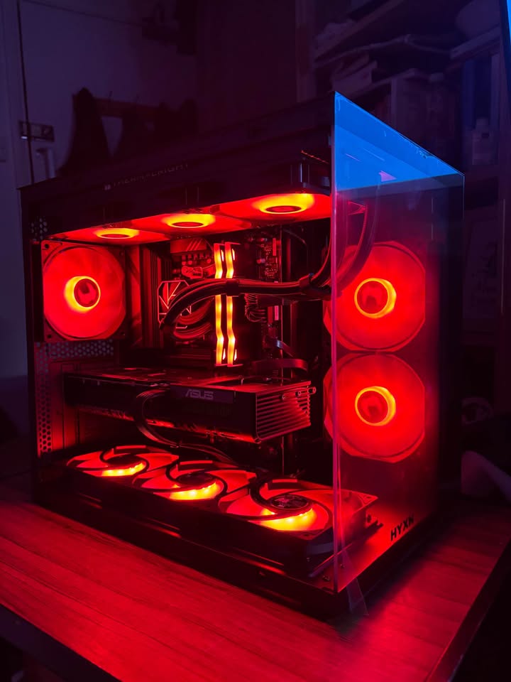 Ryzen 7 7800X3D | RTX 5070 12GB | 32GB DDR5 | 2TB NVMe | WiFi 6 | Gaming PC